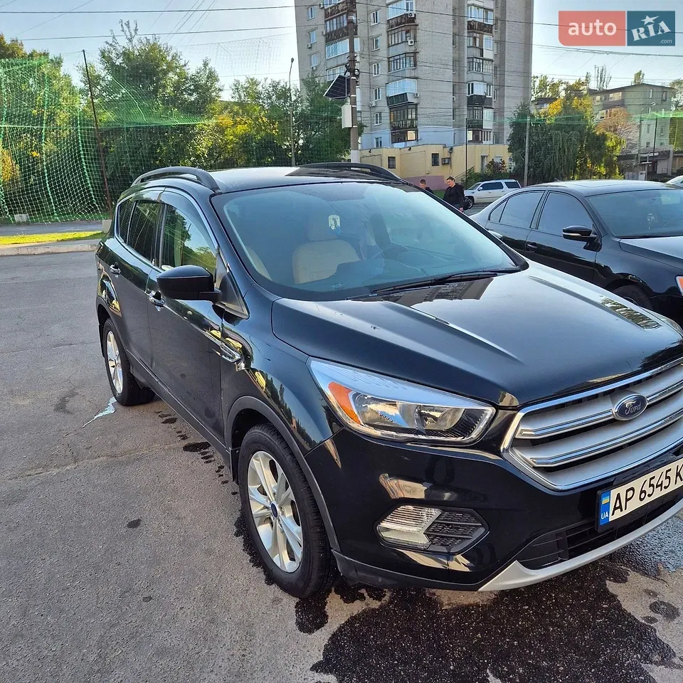 Ford Escape 2018 photo 3