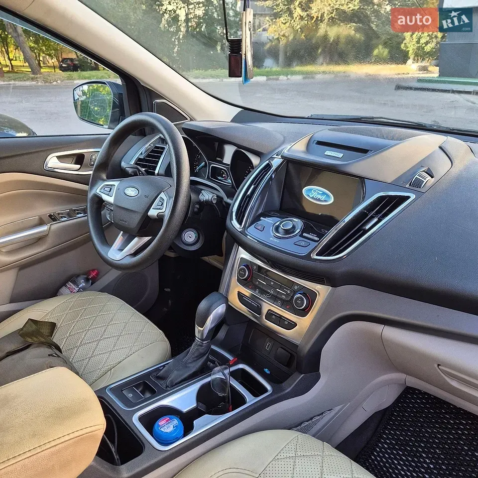 Ford Escape 2018 photo 4
