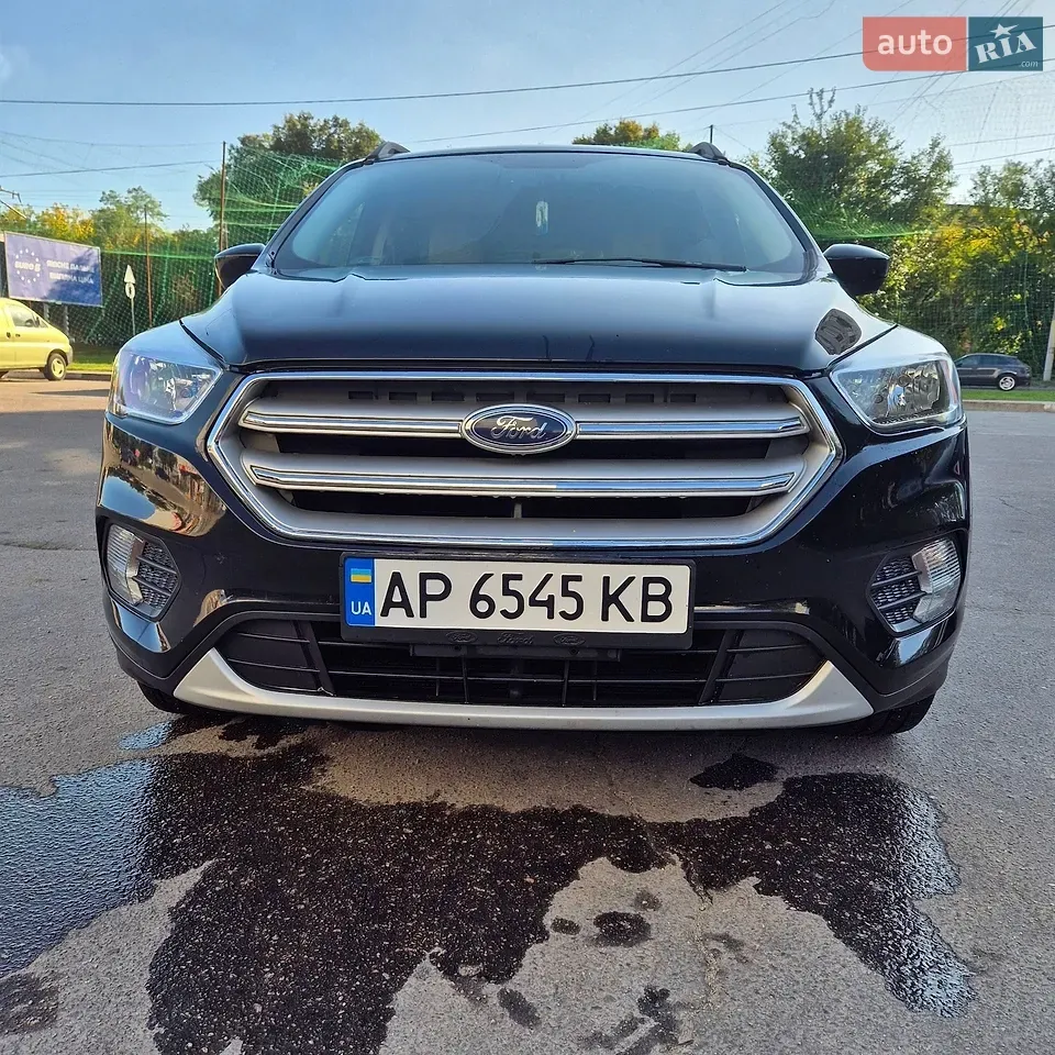 Ford Escape 2018 photo 2