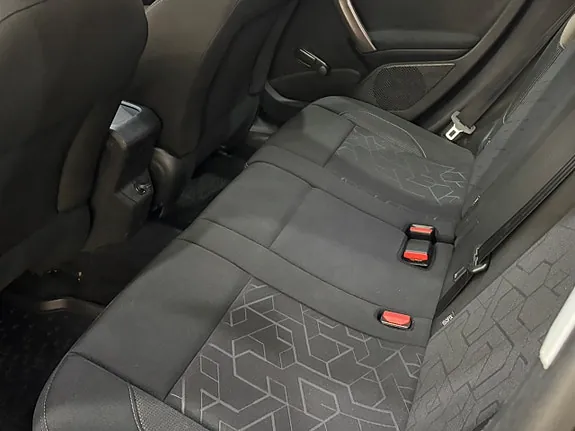 Peugeot 2008 2013 photo 5