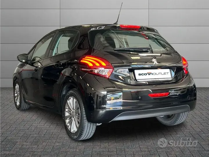 Peugeot 208 2018 photo 4