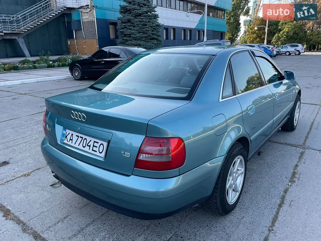 Audi A4 2000 photo 4