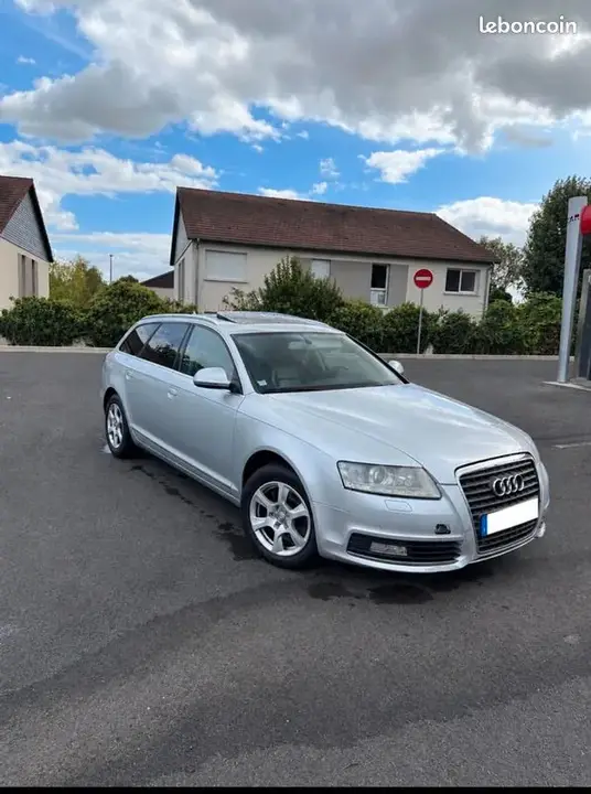 Audi A6 2011 photo 2