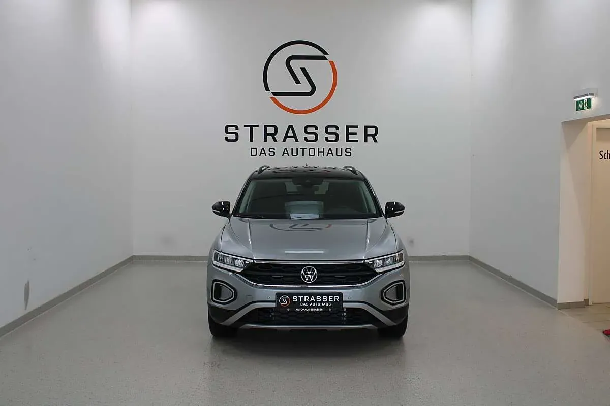 Volkswagen T-Roc 2026 photo 2