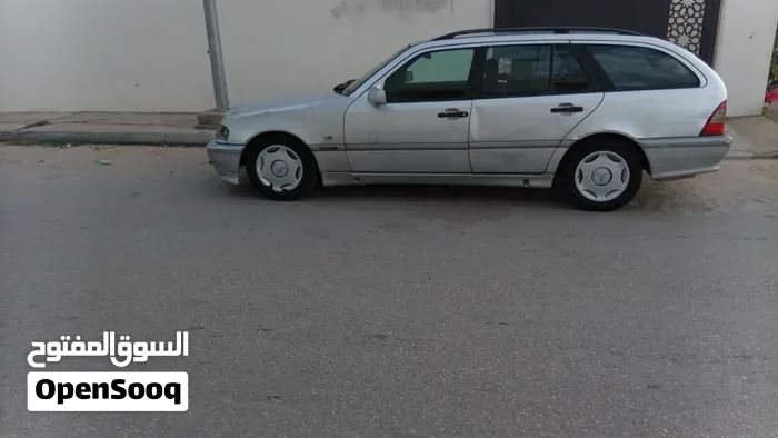 Mercedes-Benz C-Class 1999 photo 2