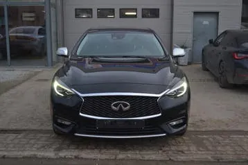 Infiniti Q30 2017 photo 2