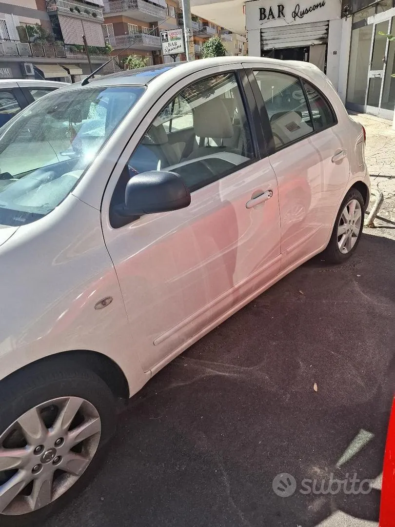 Nissan Micra 2011 photo 4