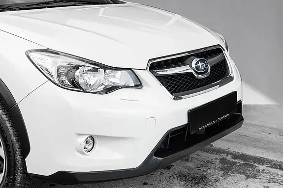 Subaru Xv 2015 photo 2