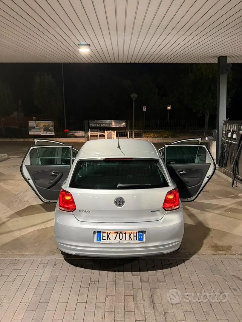 Volkswagen Polo 2011 photo 3