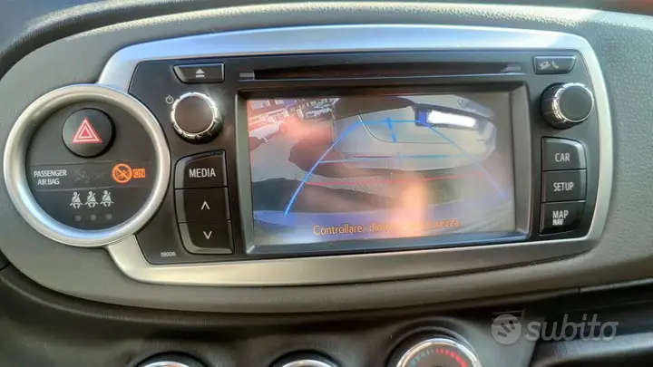 Toyota Yaris 2013 photo 4