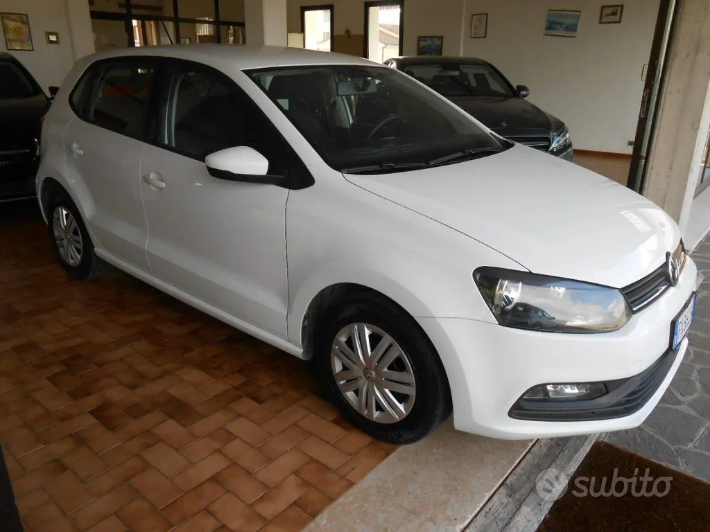 Volkswagen Polo 2017 photo 2
