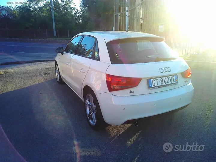 Audi A1 2014 photo 4