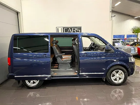 Volkswagen Multivan 2013 photo 2