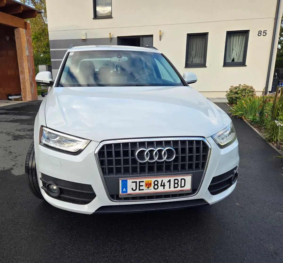 Audi Q3 2013 photo 2