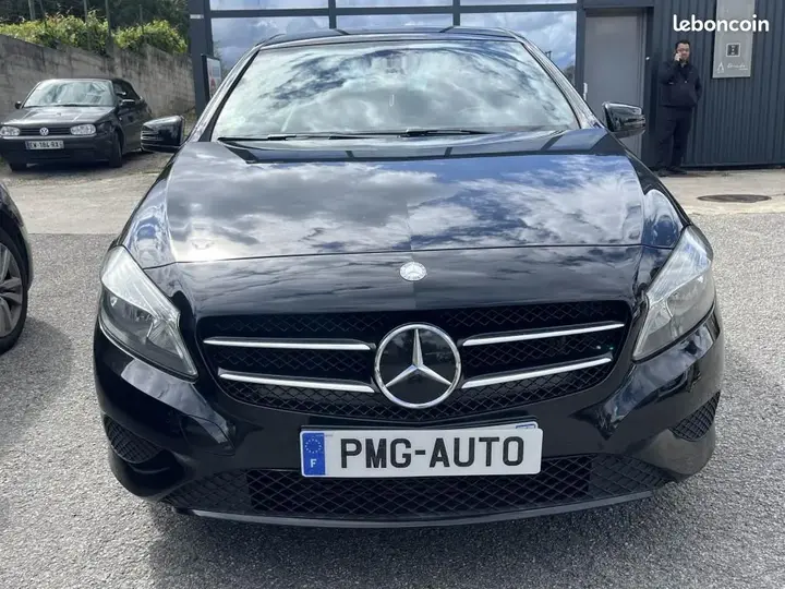 Mercedes-Benz A-Class 2015 photo 3