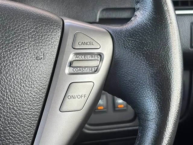 Nissan Serena 2016 photo 5