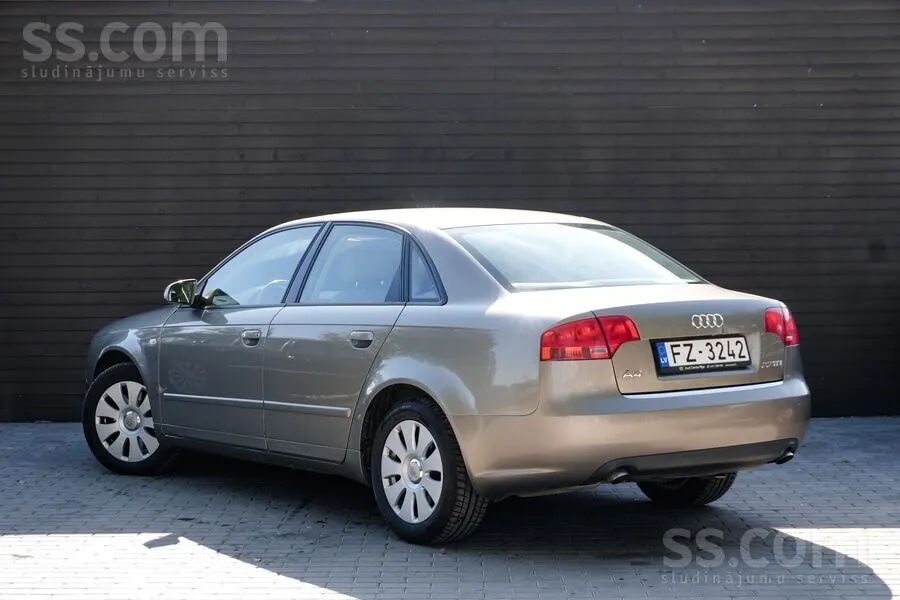 Audi A4 2007 photo 4