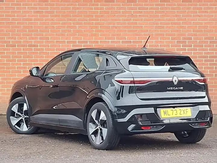 Renault Megane 2023 photo 2