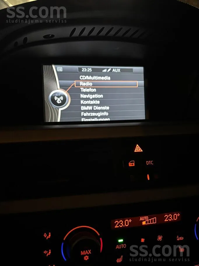 BMW 320 2010 photo 5
