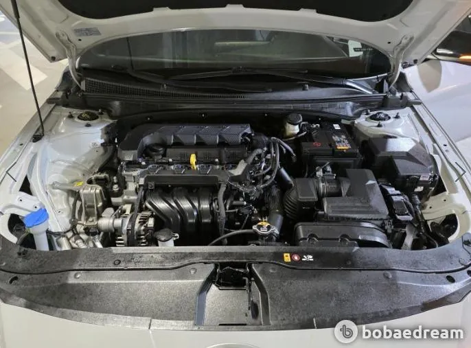 Hyundai Avante 2024 photo 5