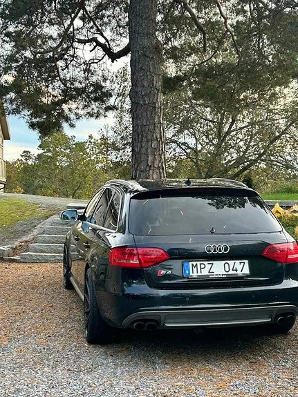 Audi S4 2011 photo 5