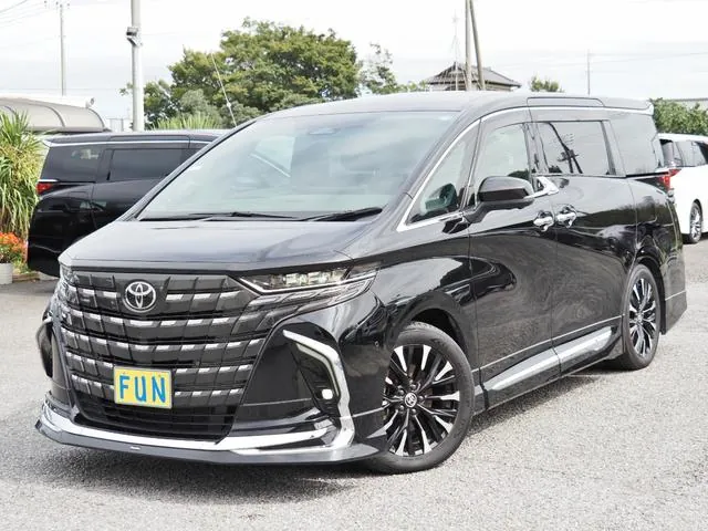Toyota Alphard 2024 photo 4