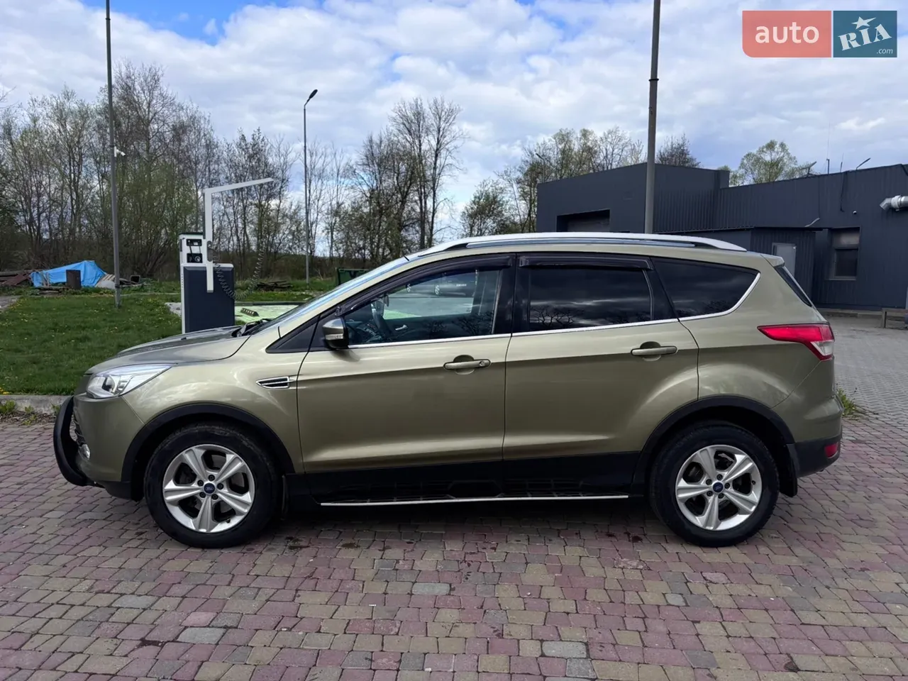 Ford Kuga 2013 photo 4