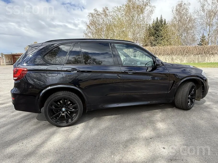 BMW X5 2015 photo 5