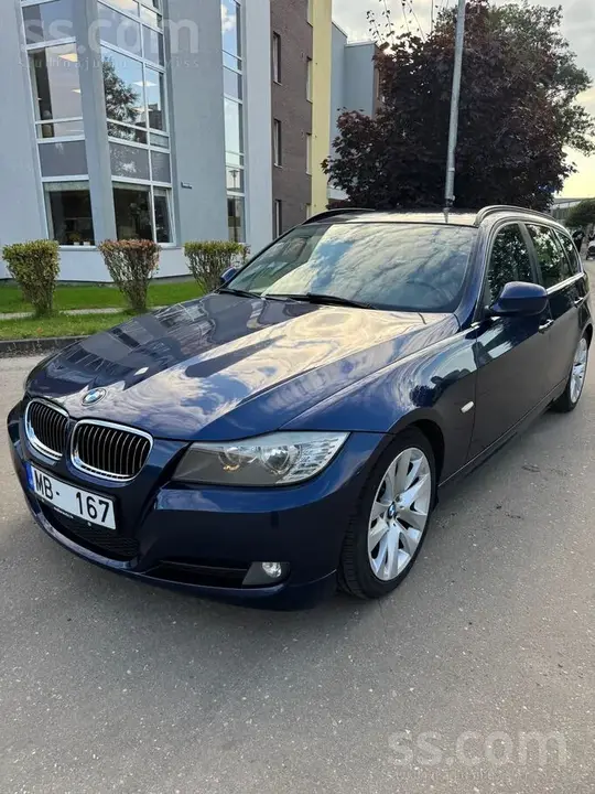 BMW 320