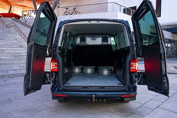 Volkswagen Caravelle 2018 photo 5