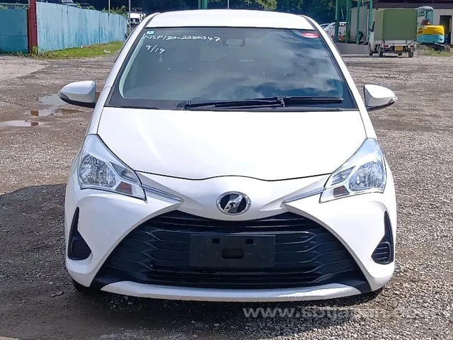 Toyota Vitz 2018 photo 5