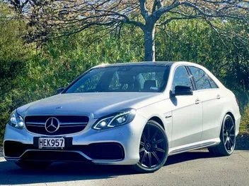 Mercedes-Benz E 63 2013 photo 4