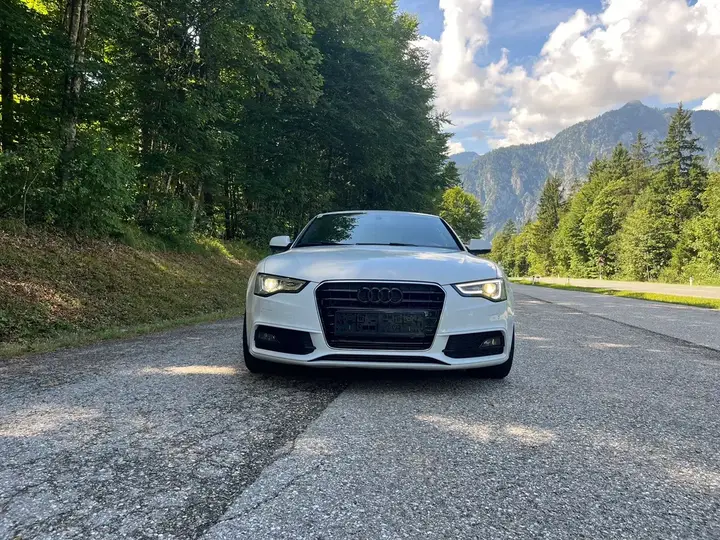 Audi A5 2012 photo 3