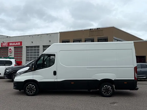 Iveco Daily 2020 photo 3