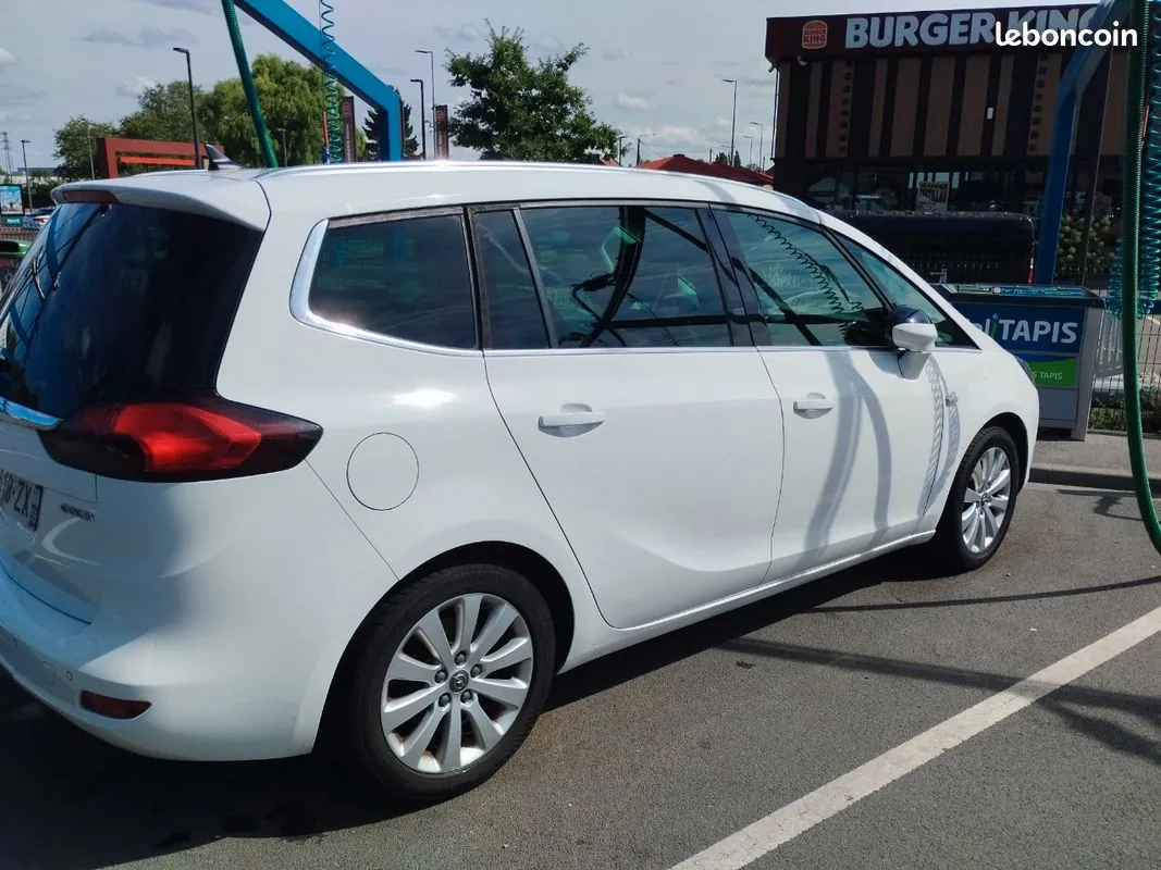 Opel Zafira 2014 photo 2