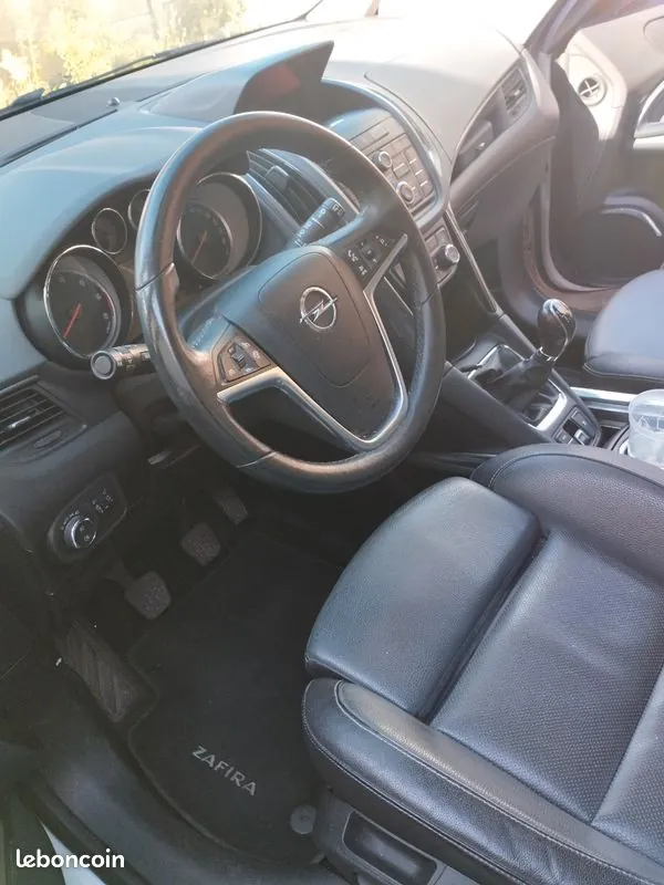 Opel Zafira 2014 photo 3
