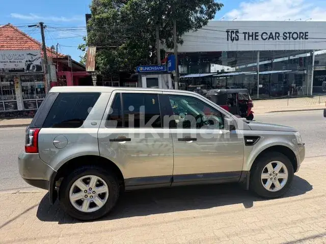 Land Rover Freelander 2012 photo 5
