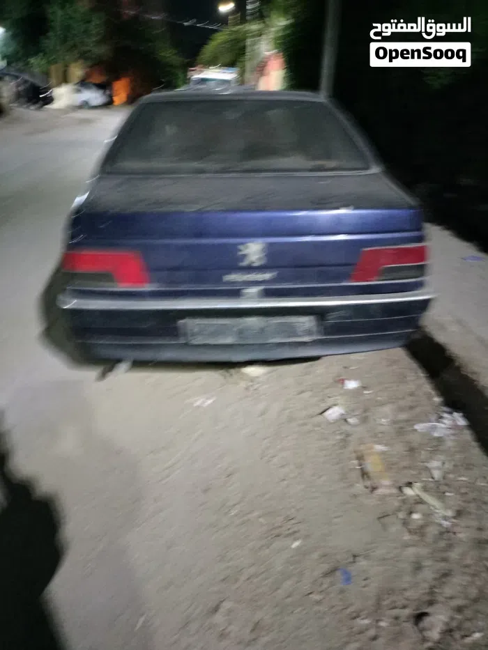 Peugeot 405
