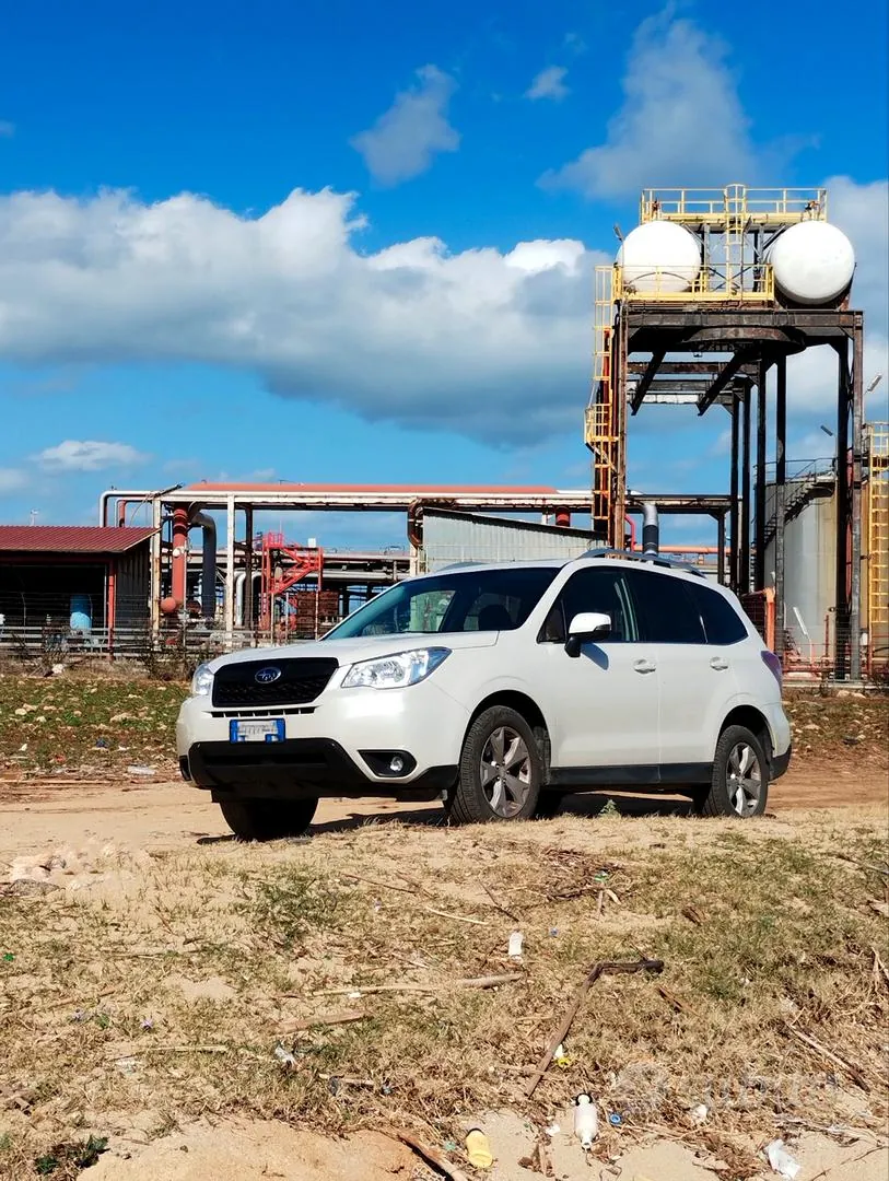 Subaru Forester 2014 photo 2