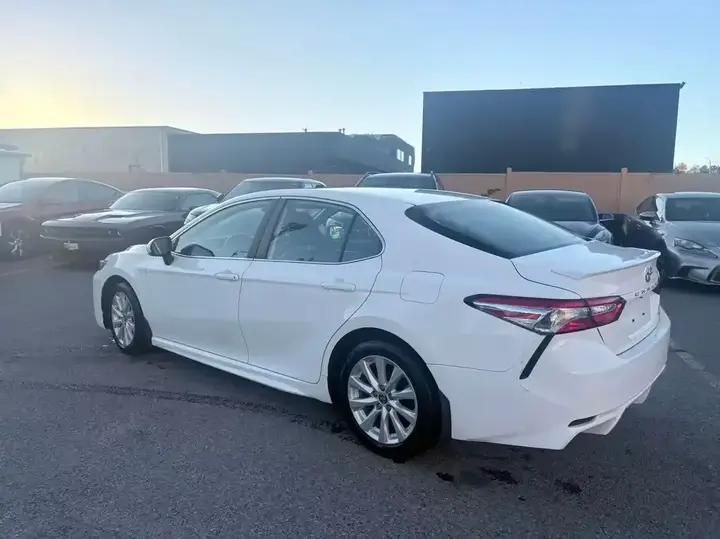 Toyota Camry 2020 photo 4
