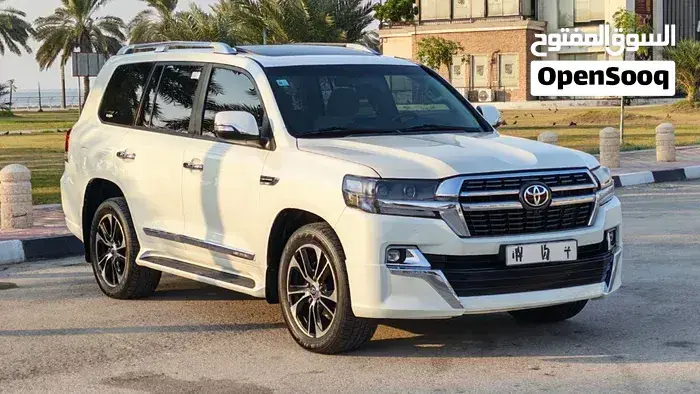 Toyota Land Cruiser 2010 photo 4