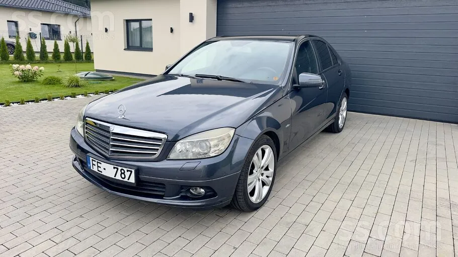 Mercedes-Benz C220 2010 photo 2
