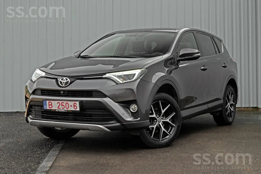 Toyota Rav4 2017 photo 2
