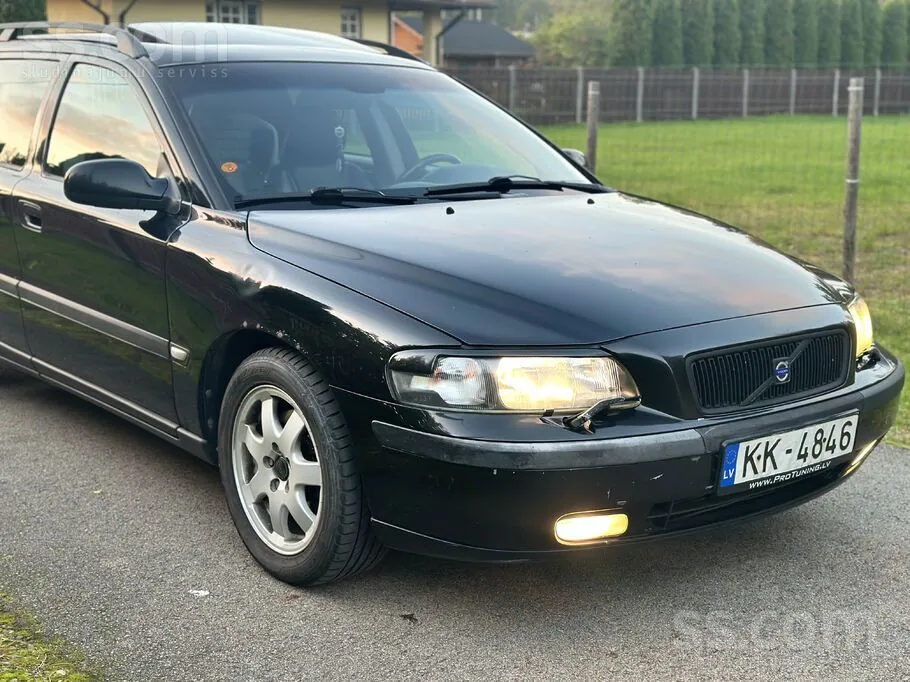 Volvo V70 2002 photo 3