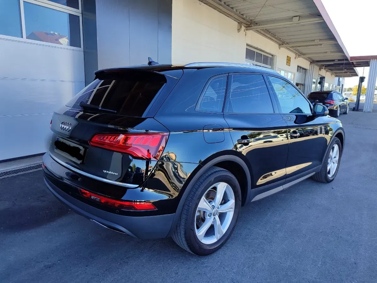 Audi Q5 2017 photo 2
