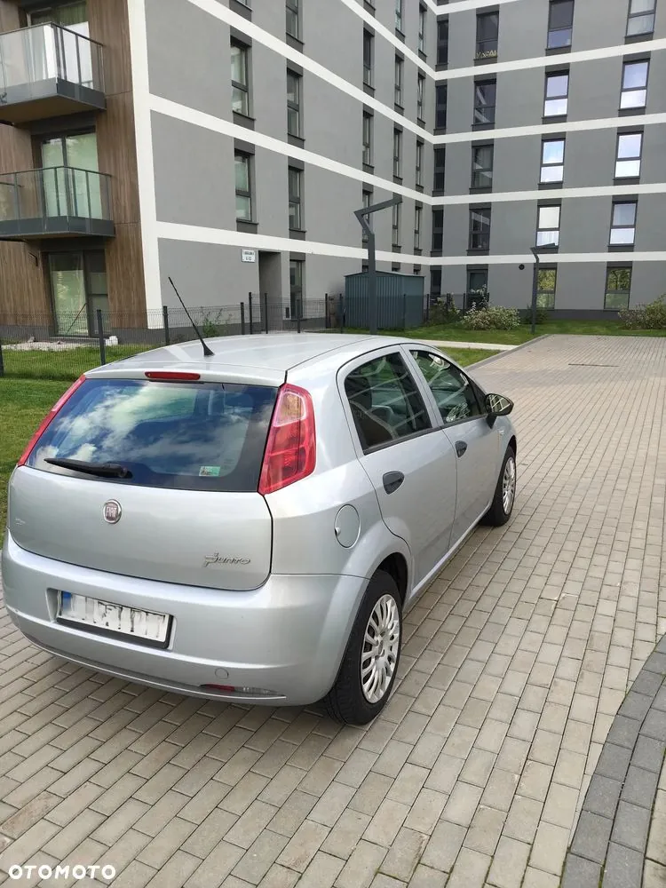 Fiat Grande Punto 2009 photo 5