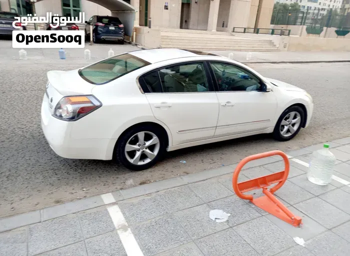 Nissan Altima 2009 photo 4