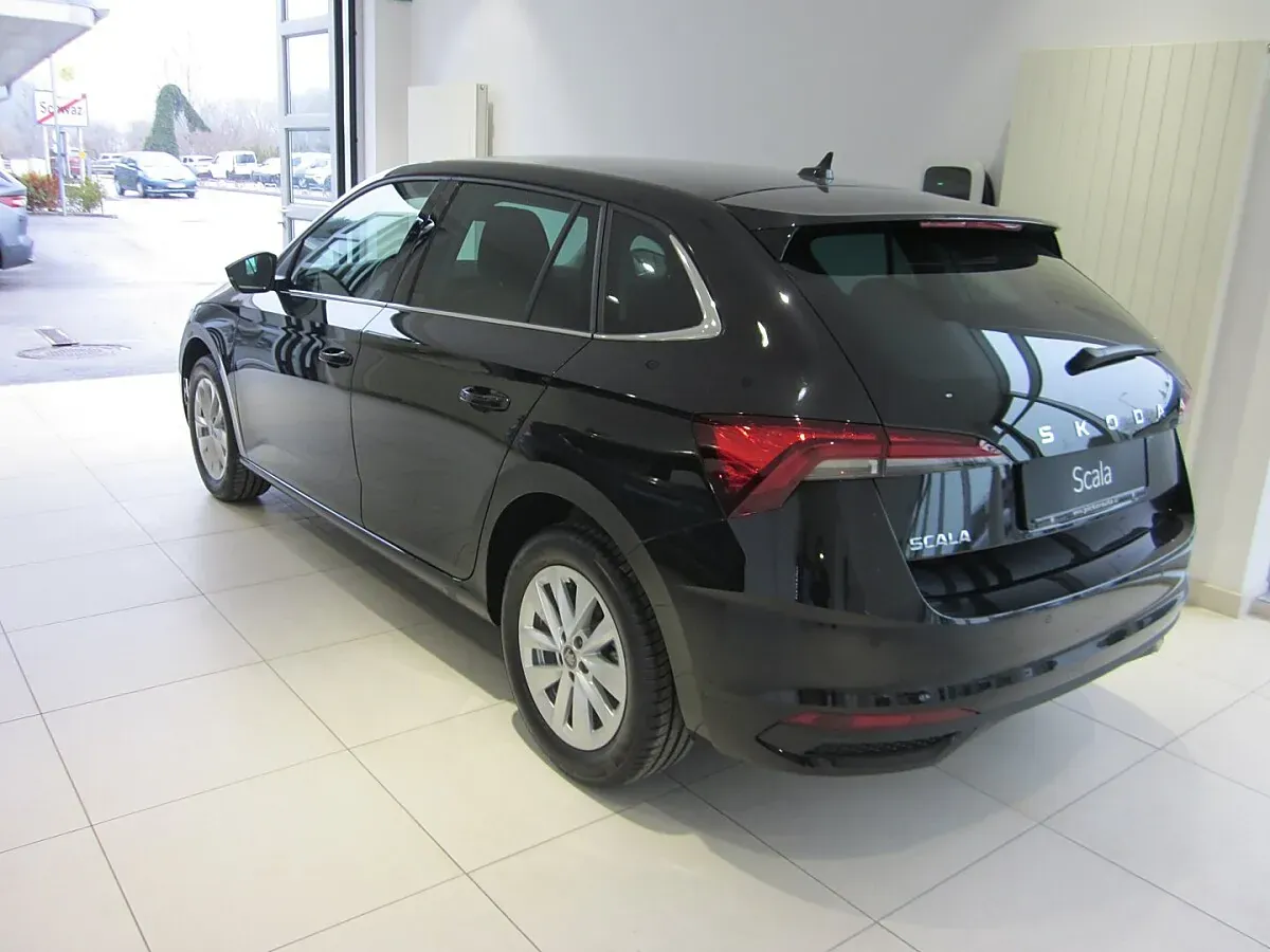 Skoda Scala 2026 photo 2