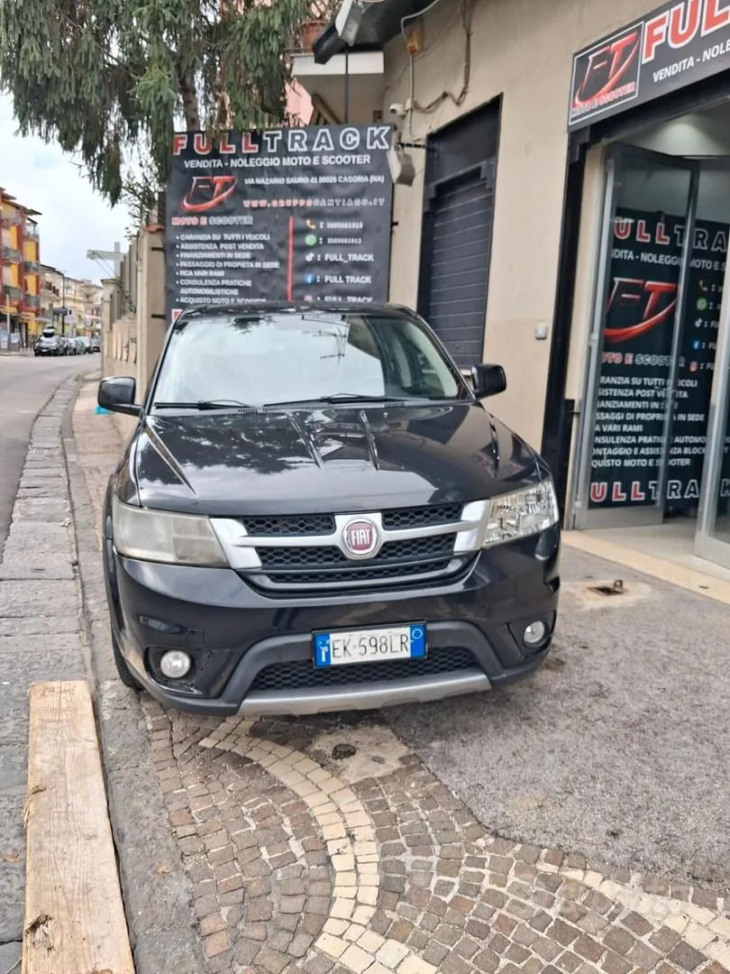 Fiat Freemont 2011 photo 2