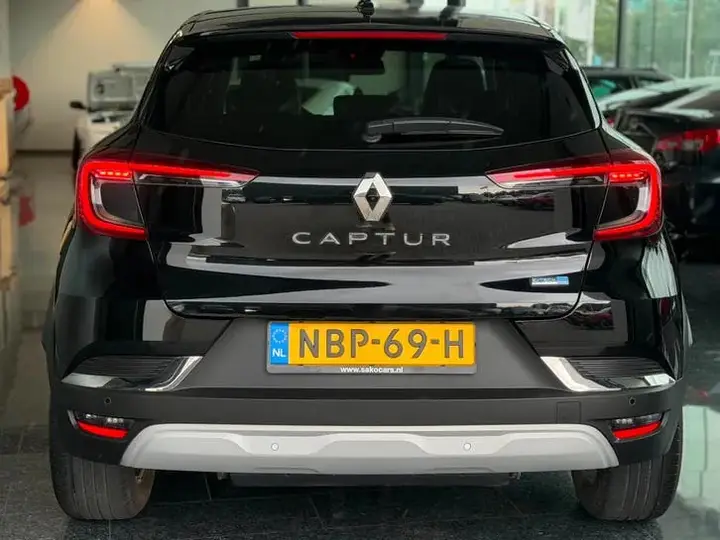 Renault Captur 2022 photo 3